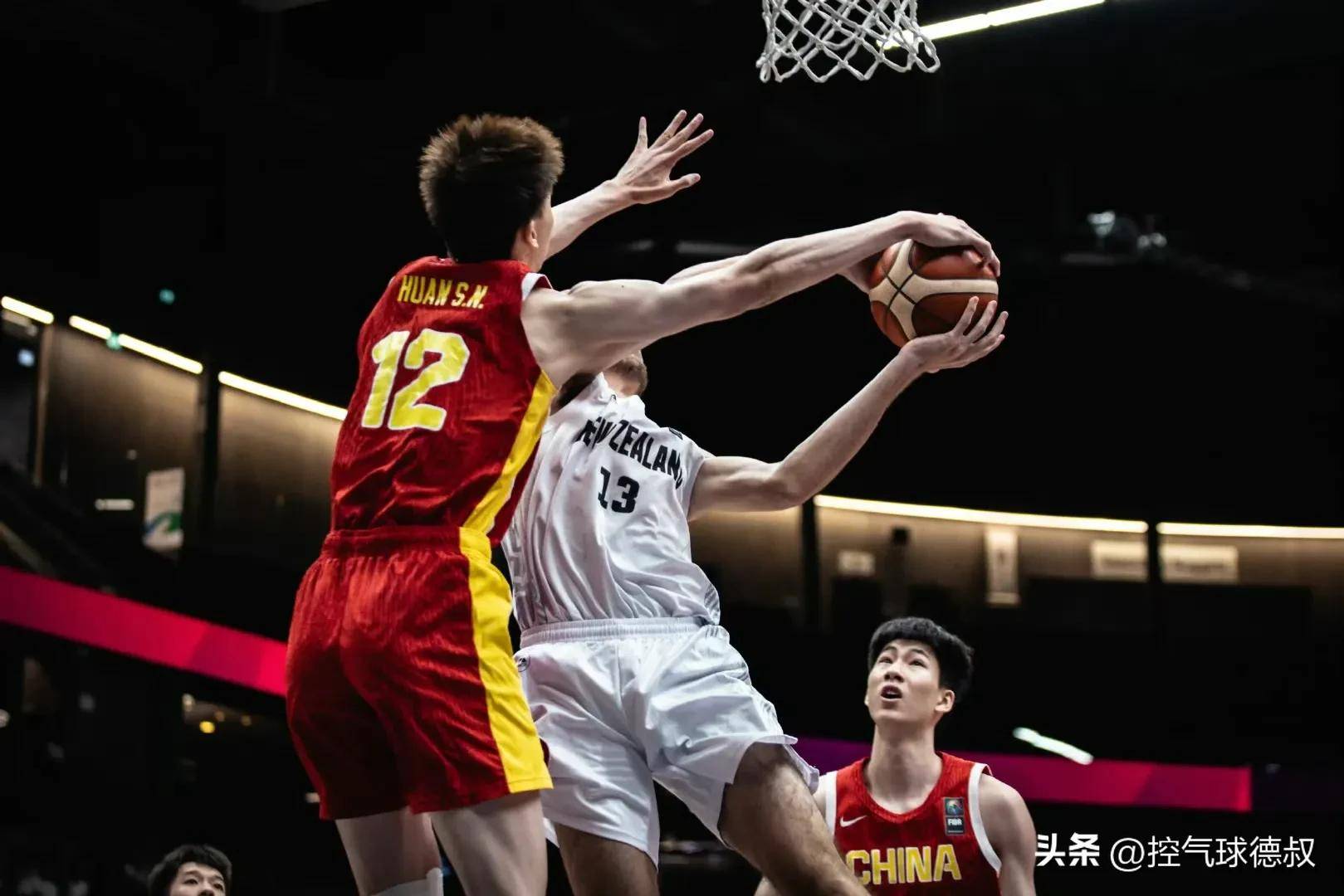 FIBA晒朱正赛场精彩瞬间：他的入队让中国队注入了一股全新的力量
