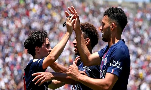 1-0爆冷！世俱杯首支2连胜球队1脚踢翻欧冠冠军，6分登顶