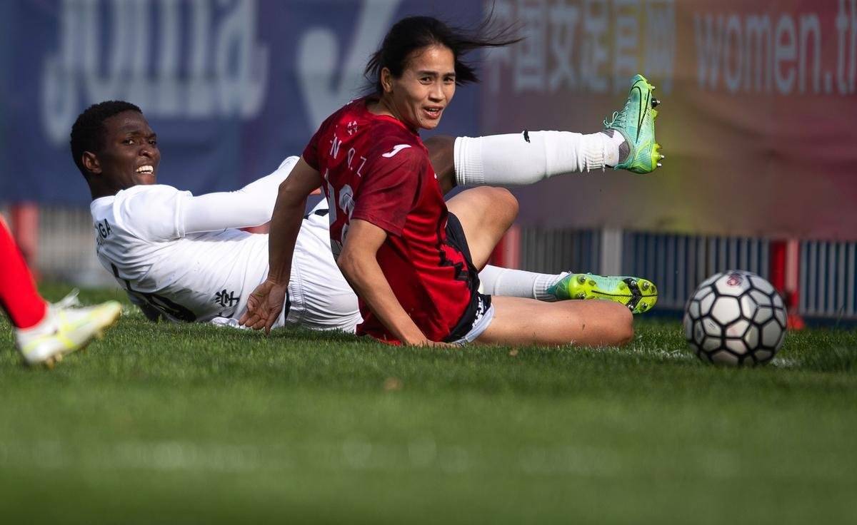 包含登顶亚冠后首秀！武汉女足开启女超抢分模式的词条